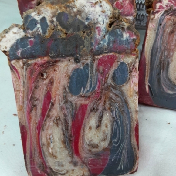 2 Dragon blood slayer scented large soap bars - Picture 7 of 15